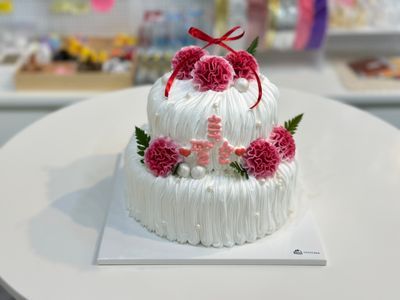 몽블랑 카네이션 케이크 이미지