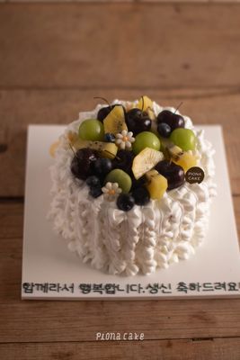 생크림 케이크 이미지