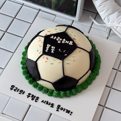 축구공 케이크 이미지