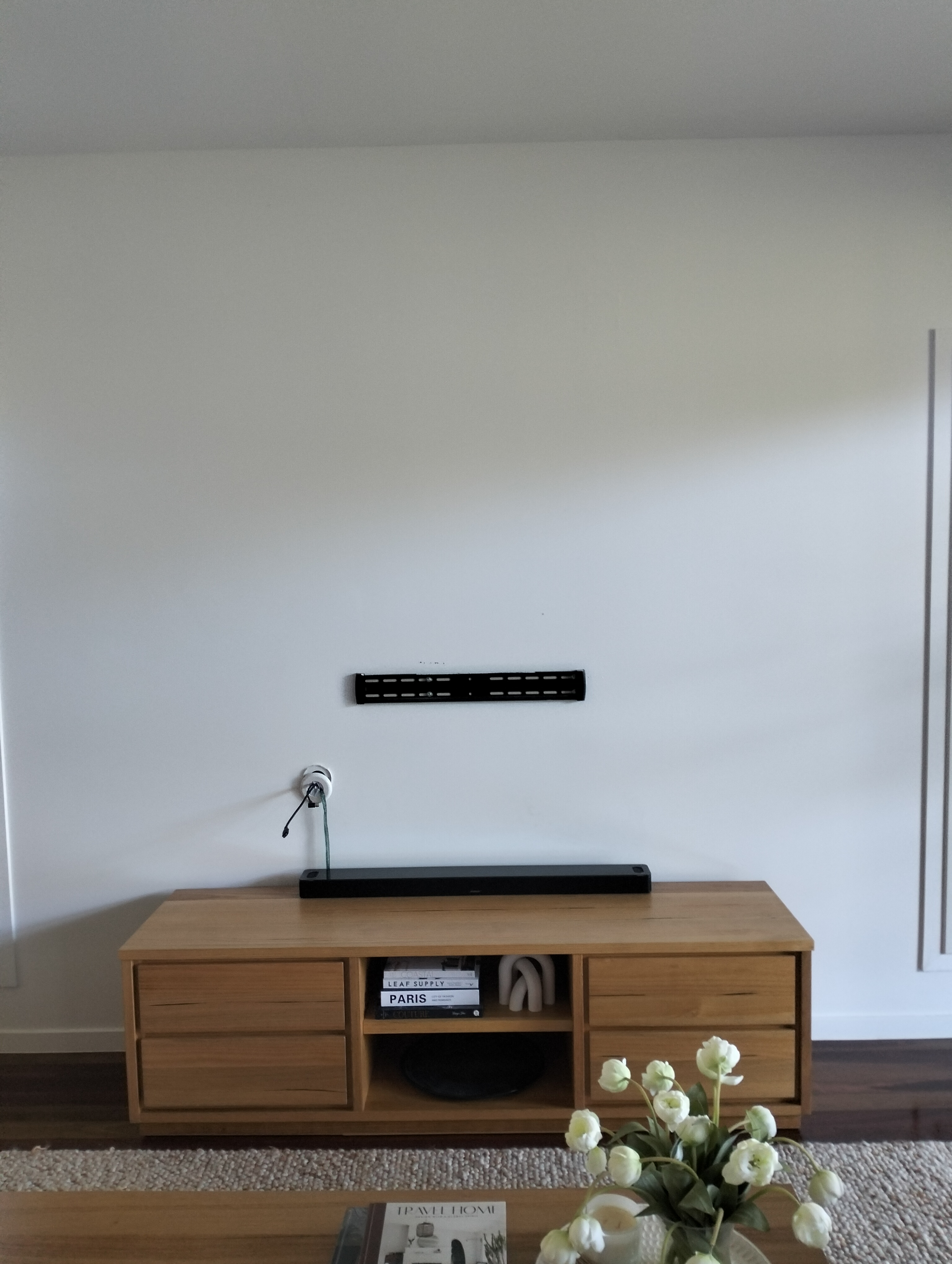 Seamless 85-inch TV Wall Mount in Algester with Dead Level — Dead Level TV Installation, Algester