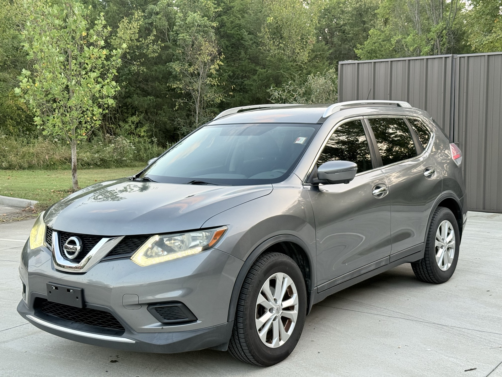 Dealer-provided photo of Nissan Rogue
