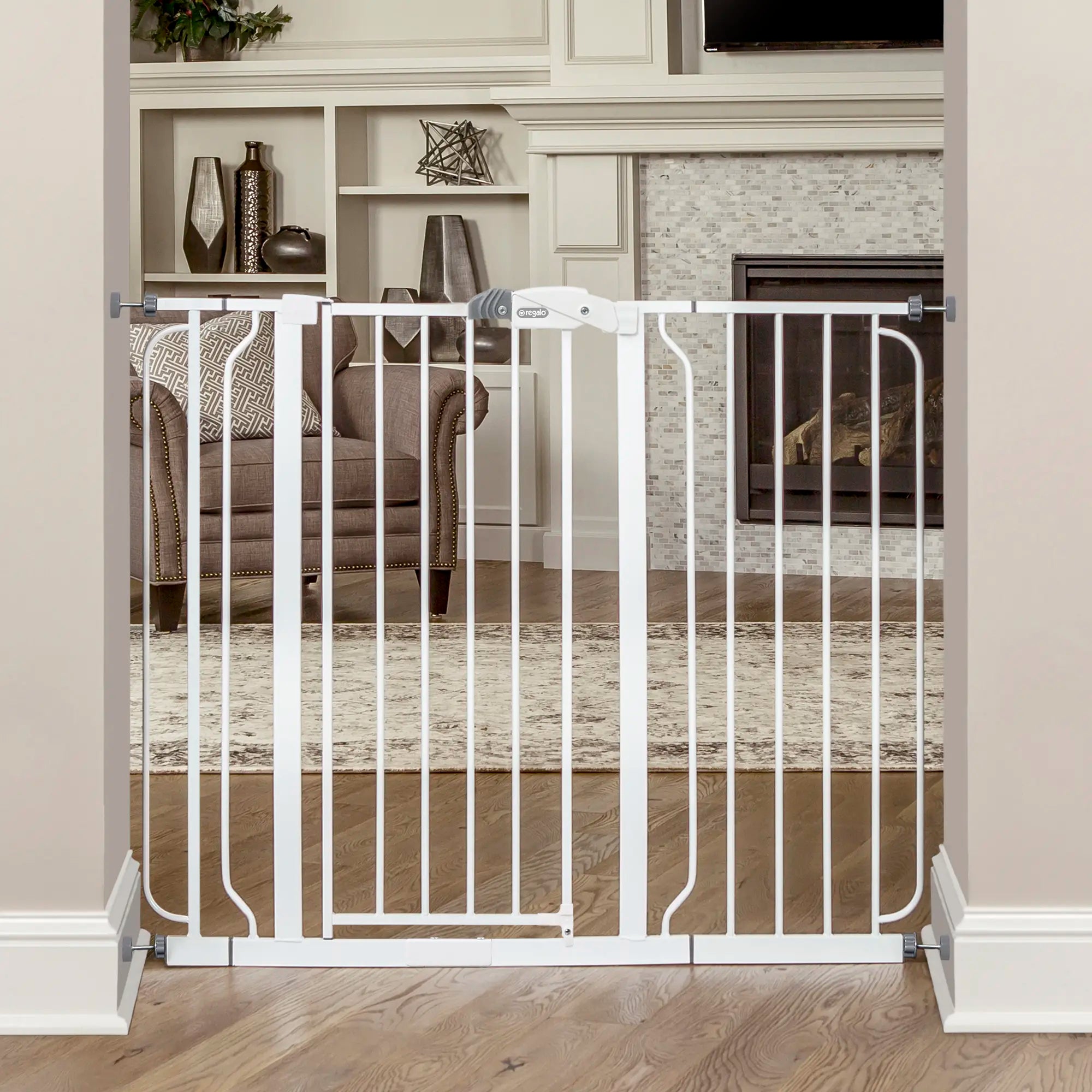03438 Regalo Widespan Extra Tall Safety Gate Model detail photo 8