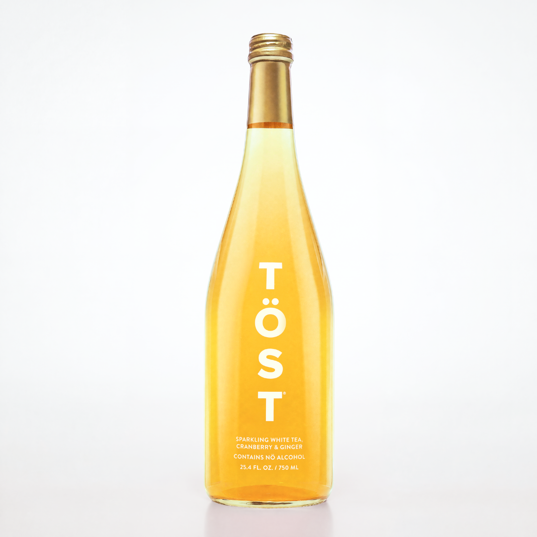 03426 Tost Sparkling White Tea Cranberry and Ginge, stock photo — view 1