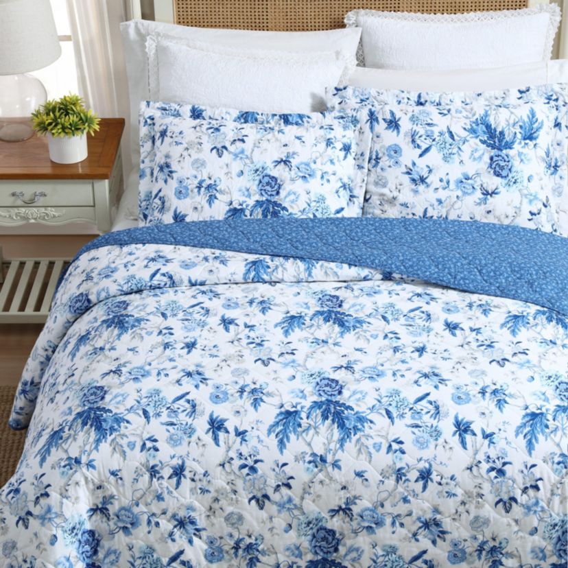 03295 Laura Ashley Home Floral Quilt Set Blue and, stock photo — view 1