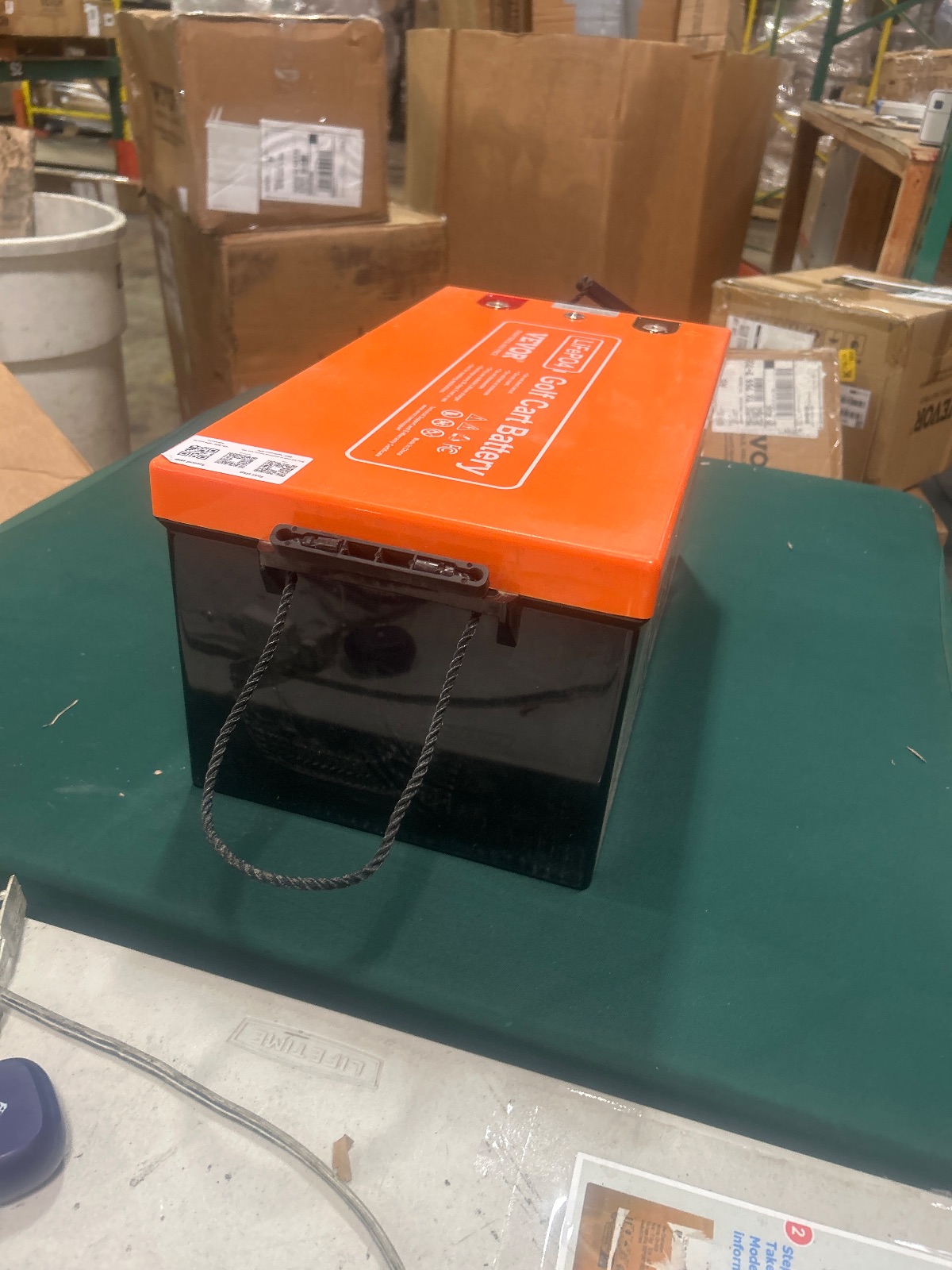 VEVOR 38.4V 105Ah LiFePO4 Golf Cart Battery with Charger, Model HD-38.4-100-SK-C detail photo 10