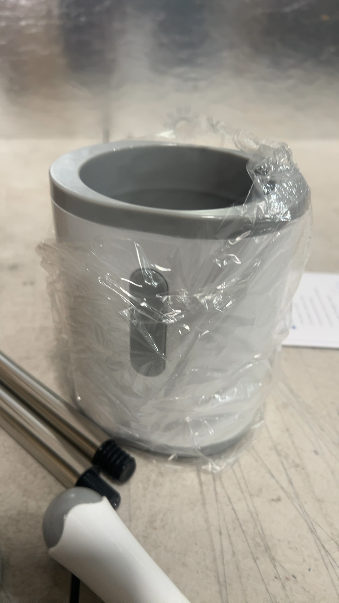 Stainless Steel Toilet Brush Holder Set with Splash Guard Lid Housing detail photo 4