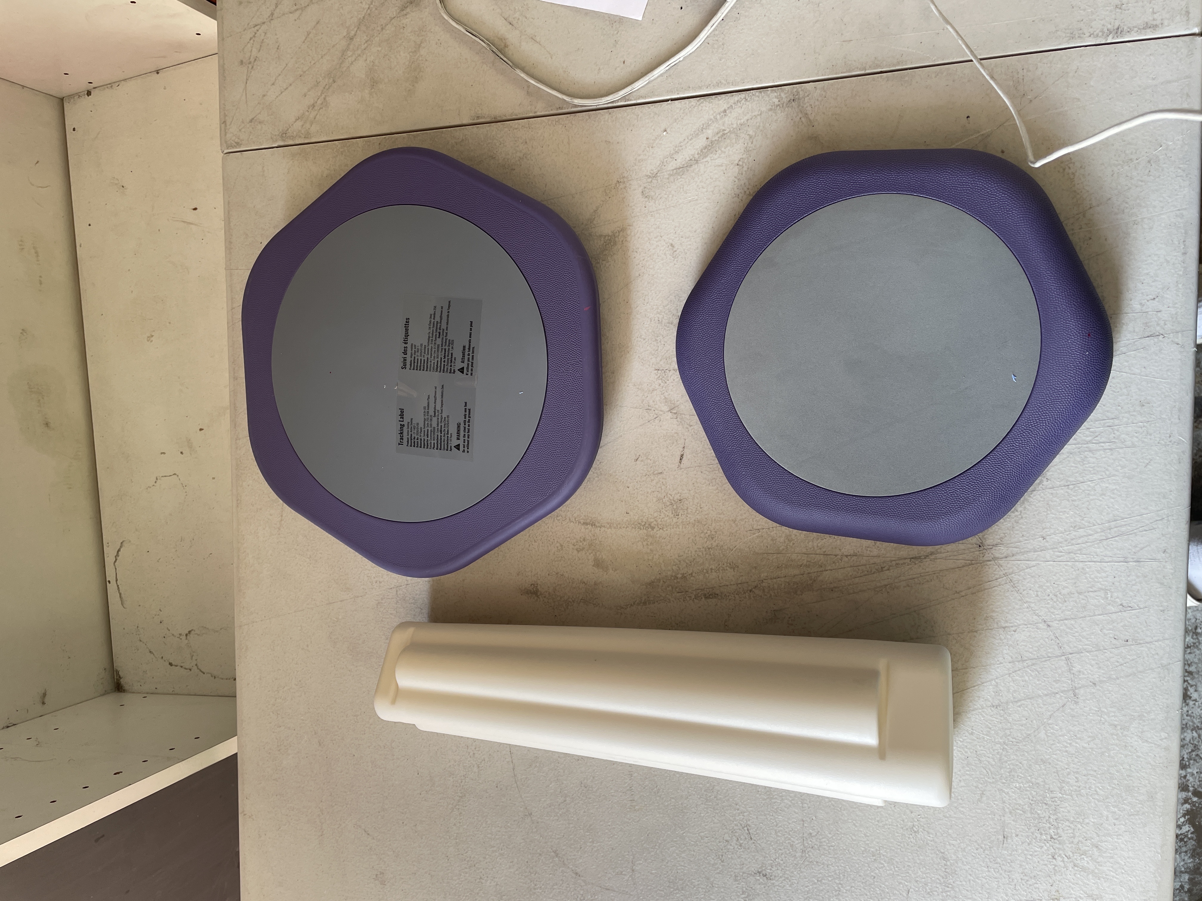 VEVOR Purple Kids Wobble Chair Active Seating Stool for Ages 7 to 14 auction lot in Arlington TX