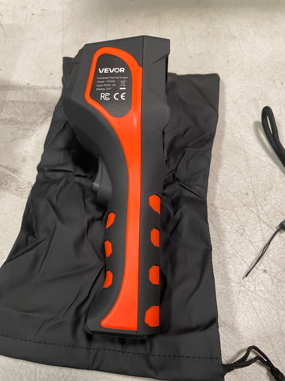 VEVOR Handheld Thermal Imager Model YXI256 Diagnostic Tool detail photo 8