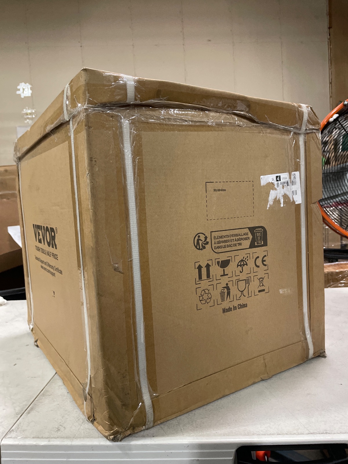 VEVOR DZ-260C-V1 Commercial Chamber Vacuum Sealer Packaging Wear, Arlington TX liquidation listing — view 1