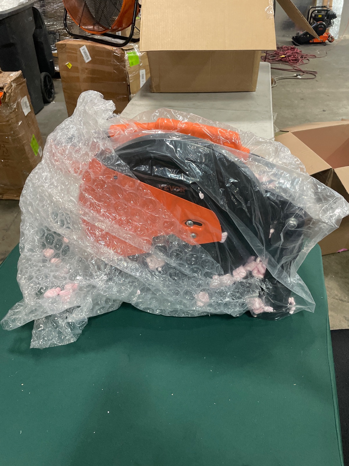 VEVOR Chop Saw 14 Inch Cut Off Saw 15 Amp Power Tool detail photo 3