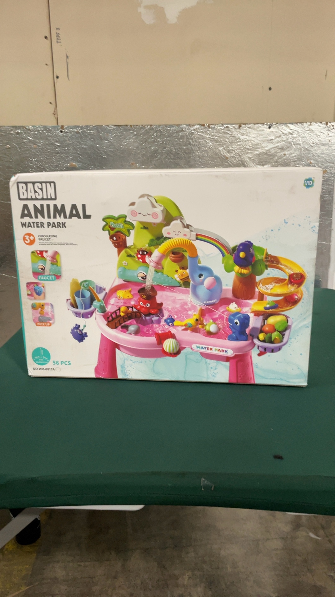Dergo Big Water Table Basin Animal Water Park Toy 56 Pieces detail photo 2