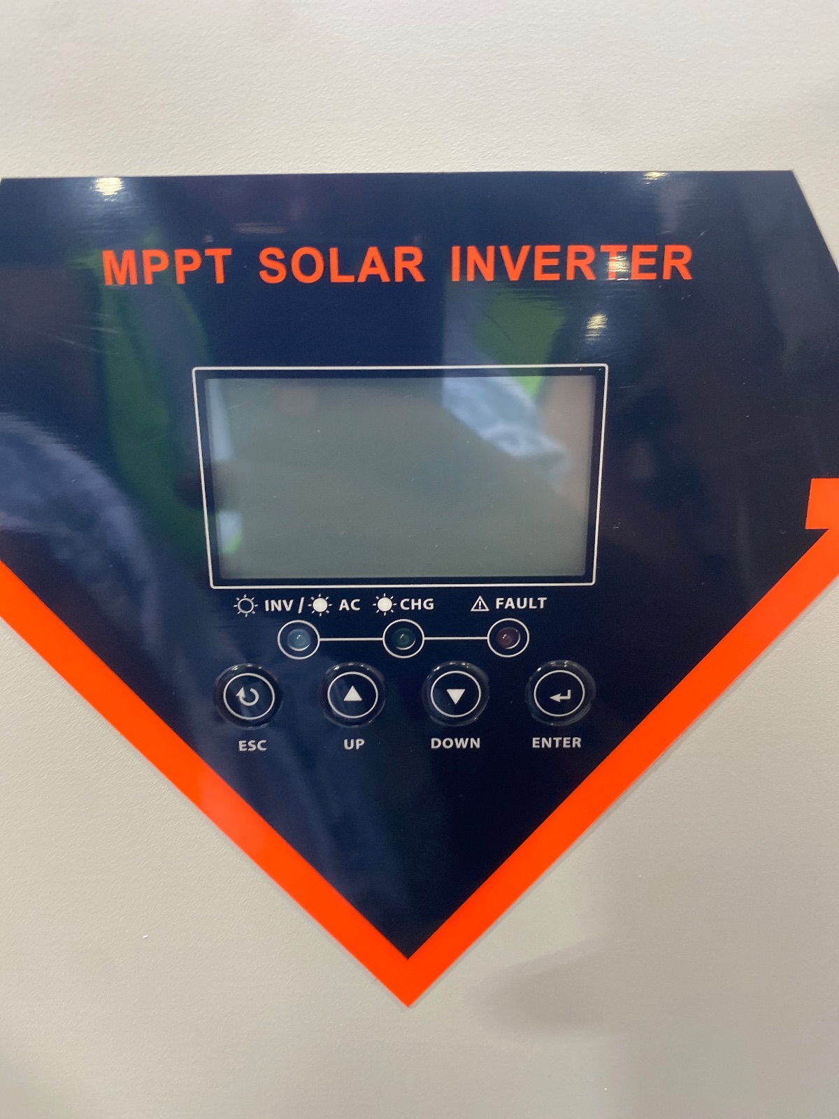 VEVOR 6200W Hybrid Solar Inverter Charger 48V Model EM6200-48L detail photo 11