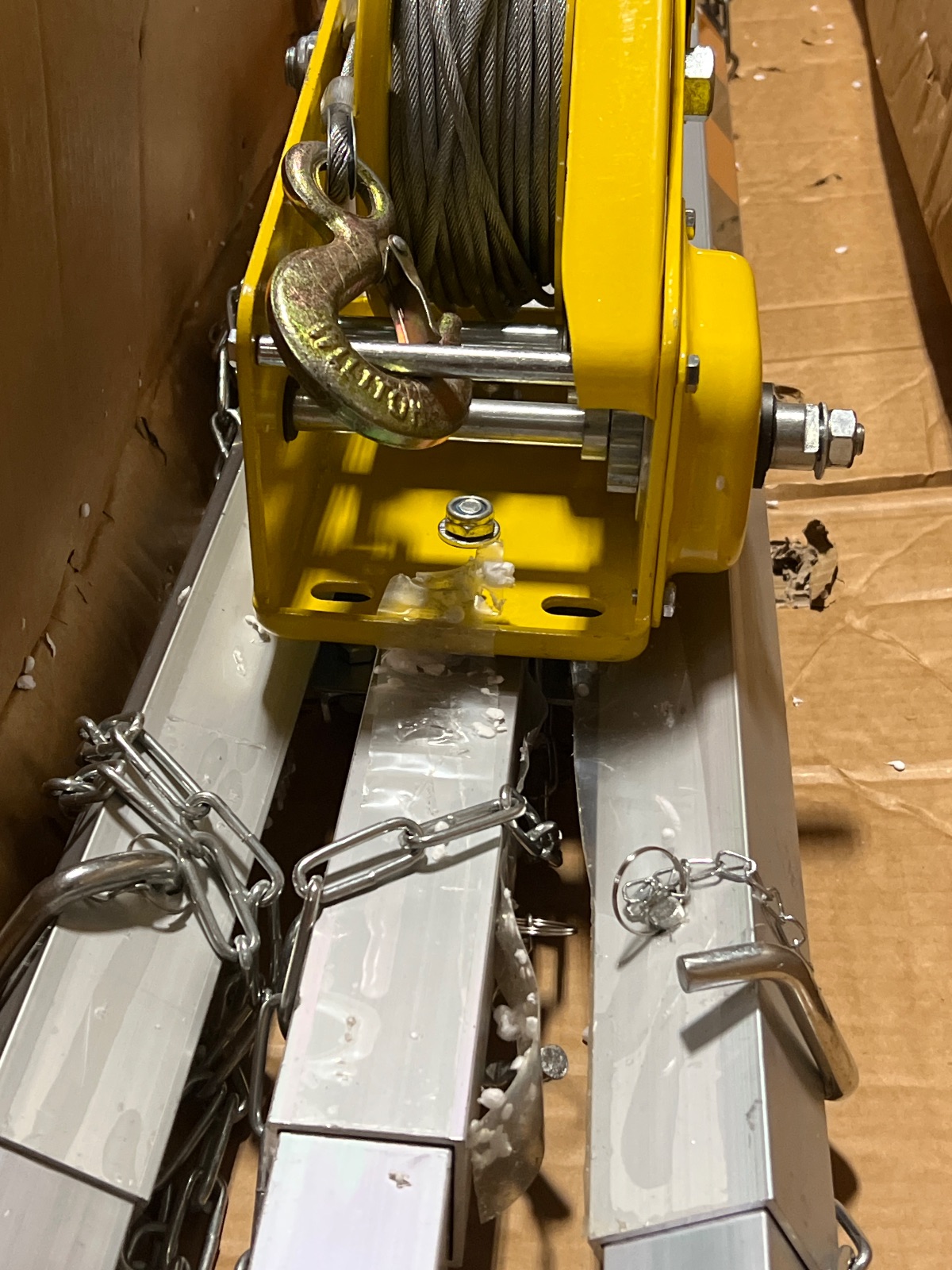 VEVOR Confined Space Rescue Tripod Davit Arm System Open Box As-Is detail photo 6