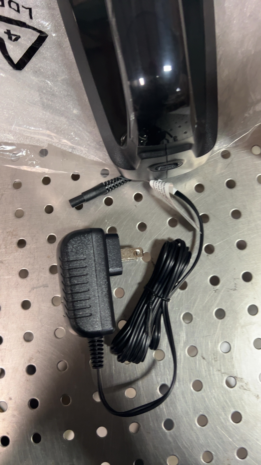Bissell Pet Hair Eraser Lithium Ion Cordless Hand Vac 2390A detail photo 4