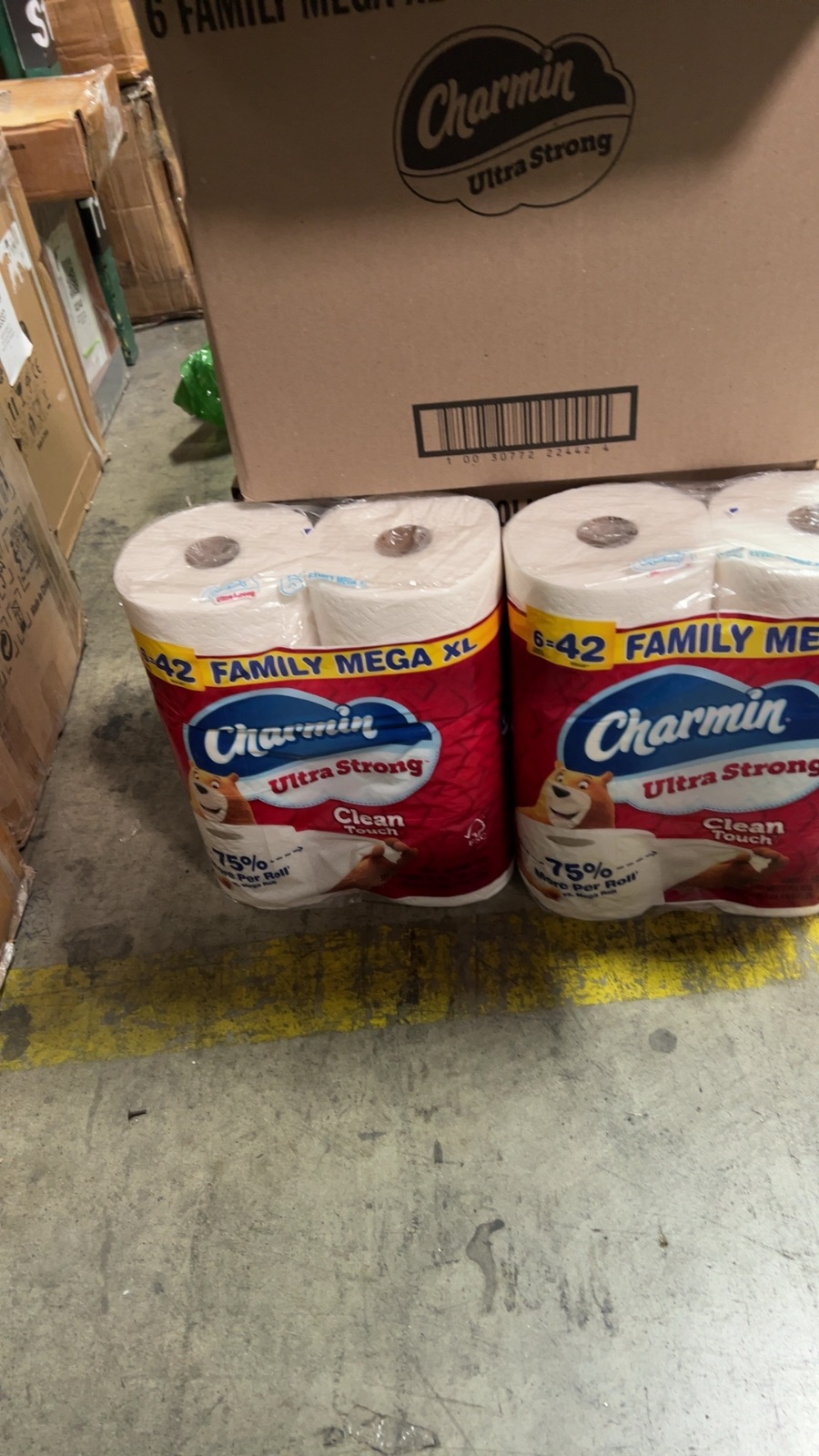 Charmin Ultra Strong Family Mega XL Toilet Paper 6 Rolls Box detail photo 3