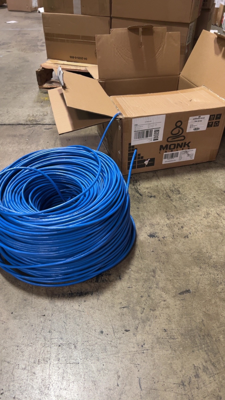 MONK Cables CAT6 Bulk Ethernet Cable 1000ft Solid UTP CMR PVC Blue detail photo 2