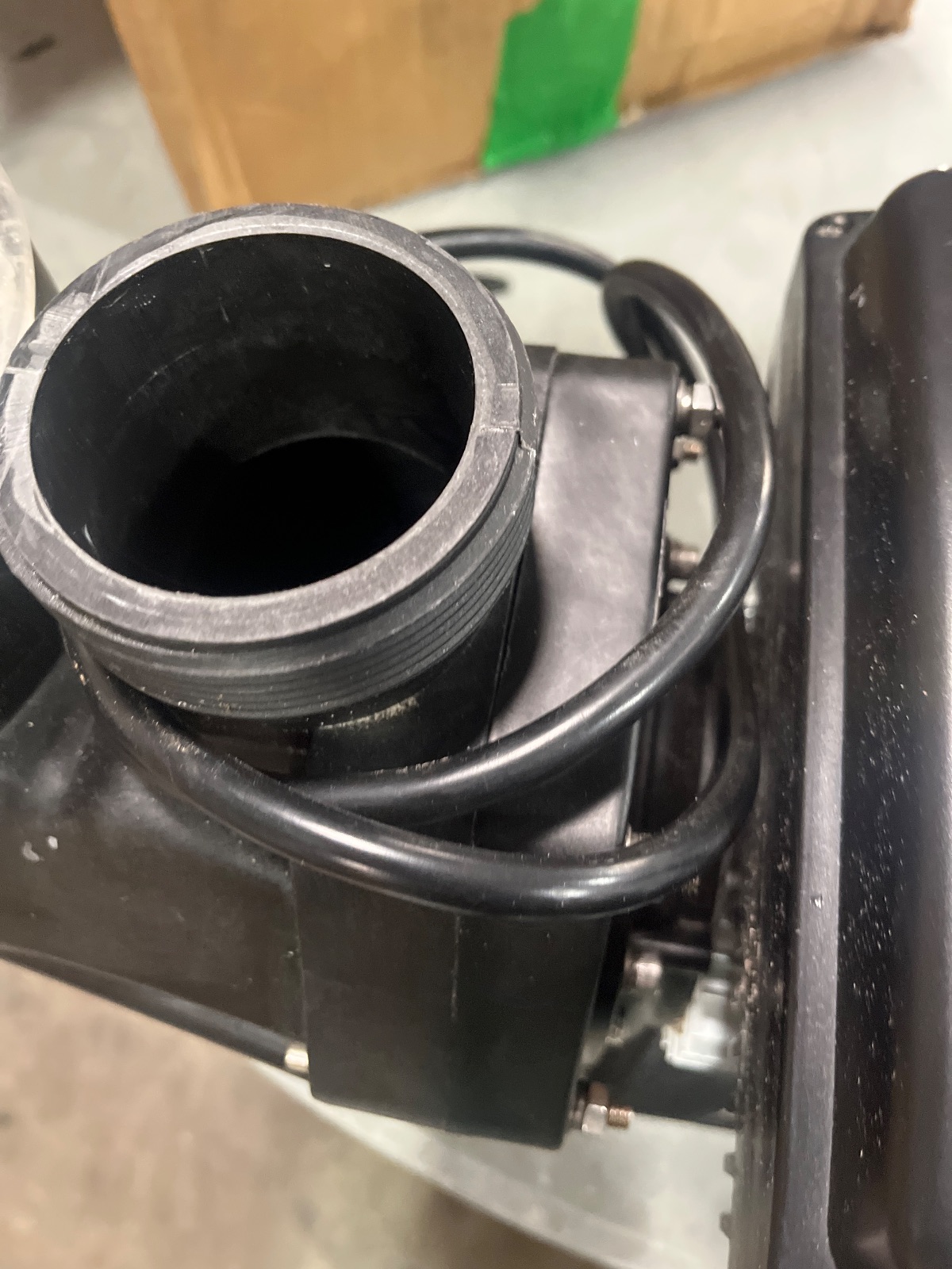 VEVOR 1.5 HP Variable Speed Pool Pump 115GPM Model HPP1100 detail photo 9