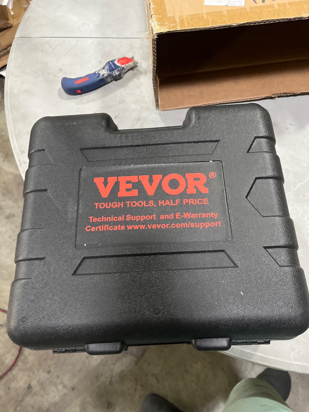 VEVOR Electric Hydraulic Car Jack Kit 5 Ton 12V with Impact Wrench, Arlington TX liquidation listing — view 1