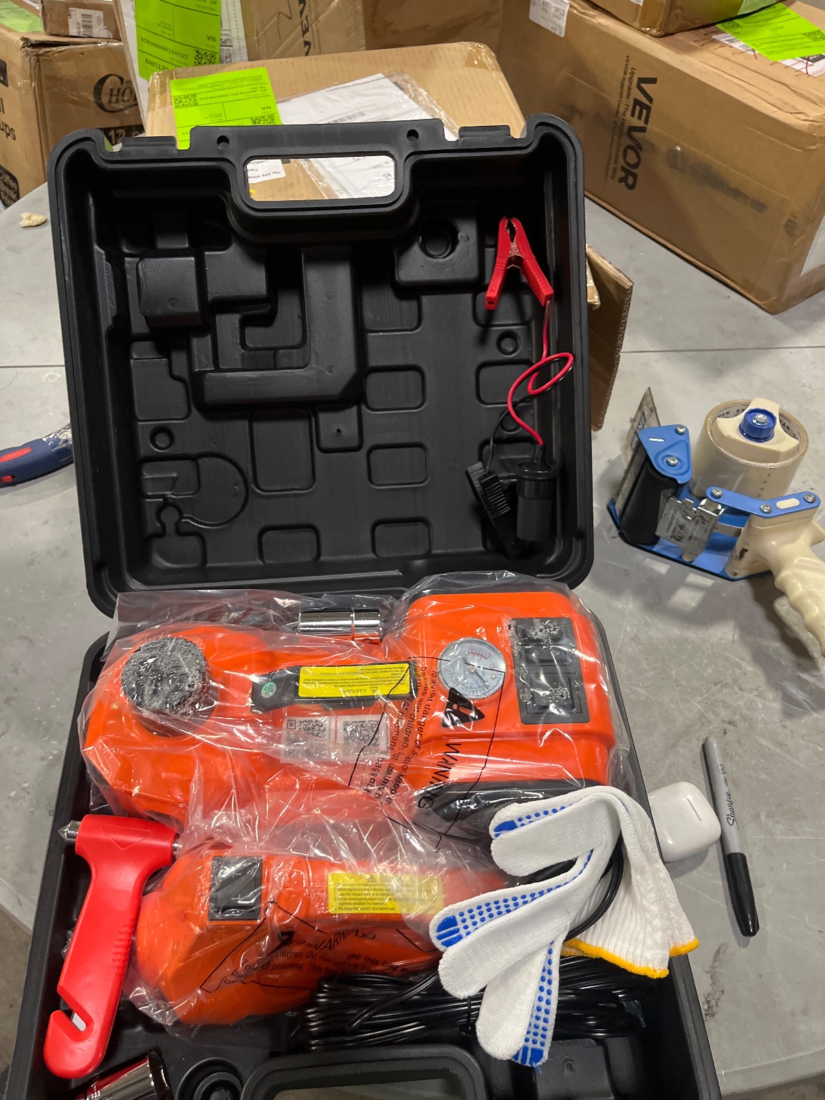 VEVOR Electric Hydraulic Car Jack Kit 5 Ton 12V with Impact Wrench detail photo 3