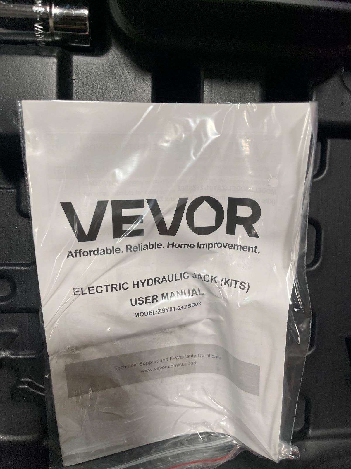 VEVOR Electric Hydraulic Car Jack Kit 5 Ton 12V with Impact Wrench detail photo 7