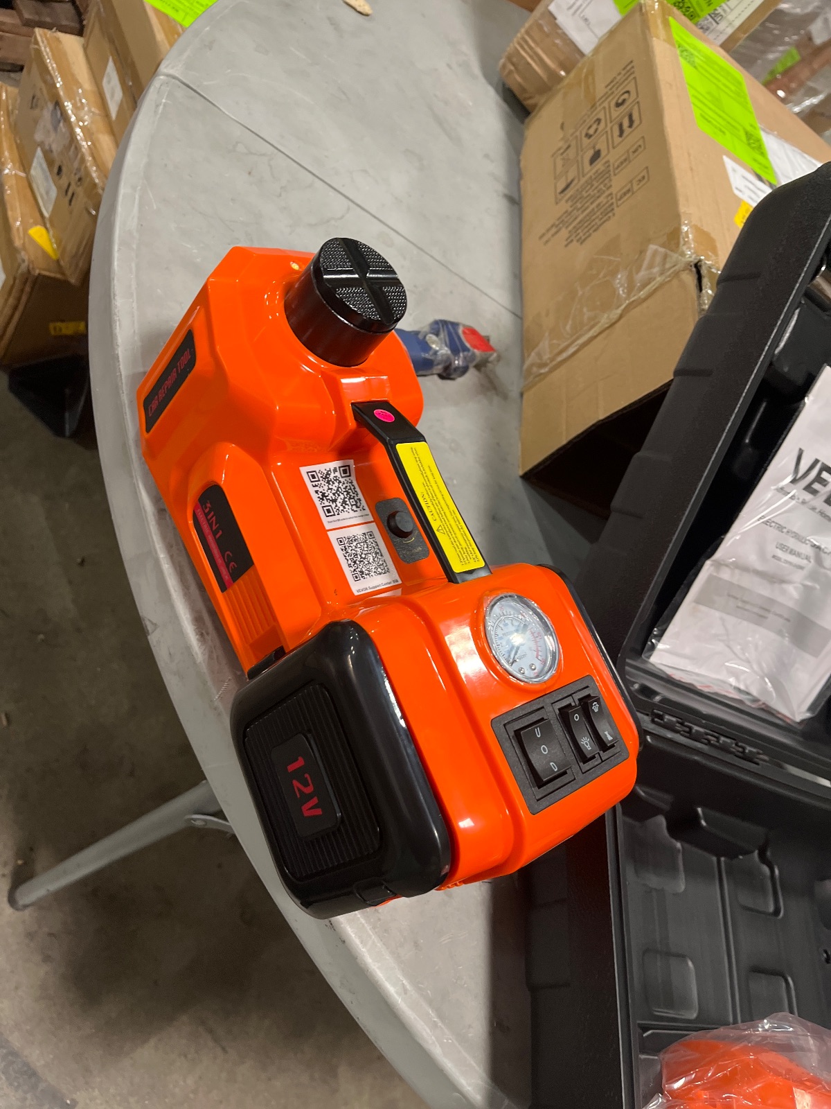 VEVOR Electric Hydraulic Car Jack Kit 5 Ton 12V with Impact Wrench detail photo 8