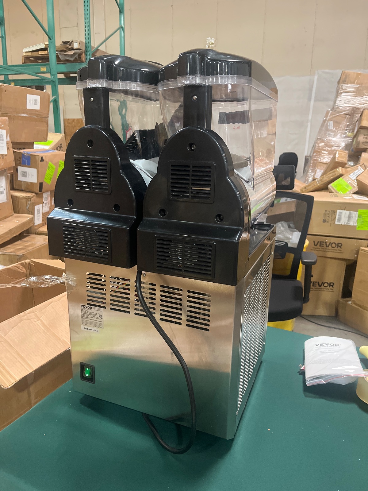 VEVOR 30L Commercial Slushy Machine Double Bowl Frozen Drink Maker Model X-300 detail photo 9