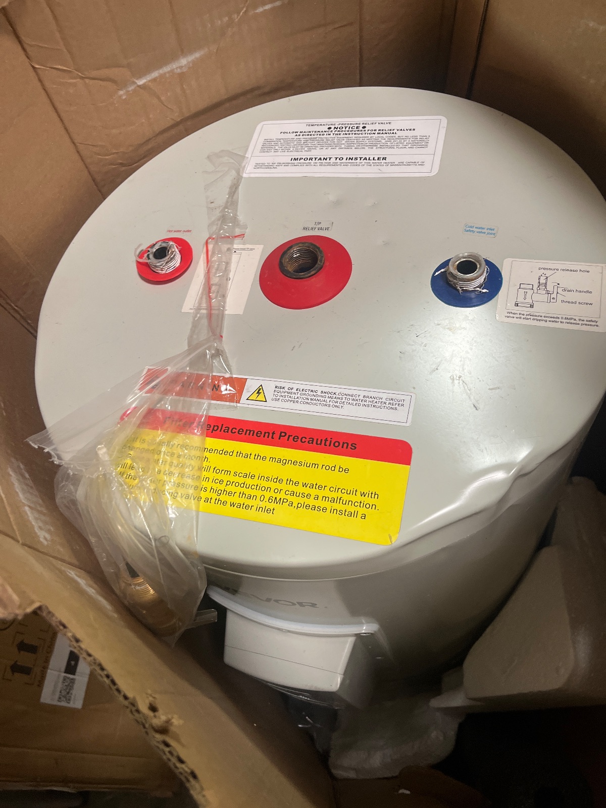 VEVOR 30 Gallon Electric Storage Water Heater Model FJI-POR-120S2, Arlington TX liquidation listing — view 1