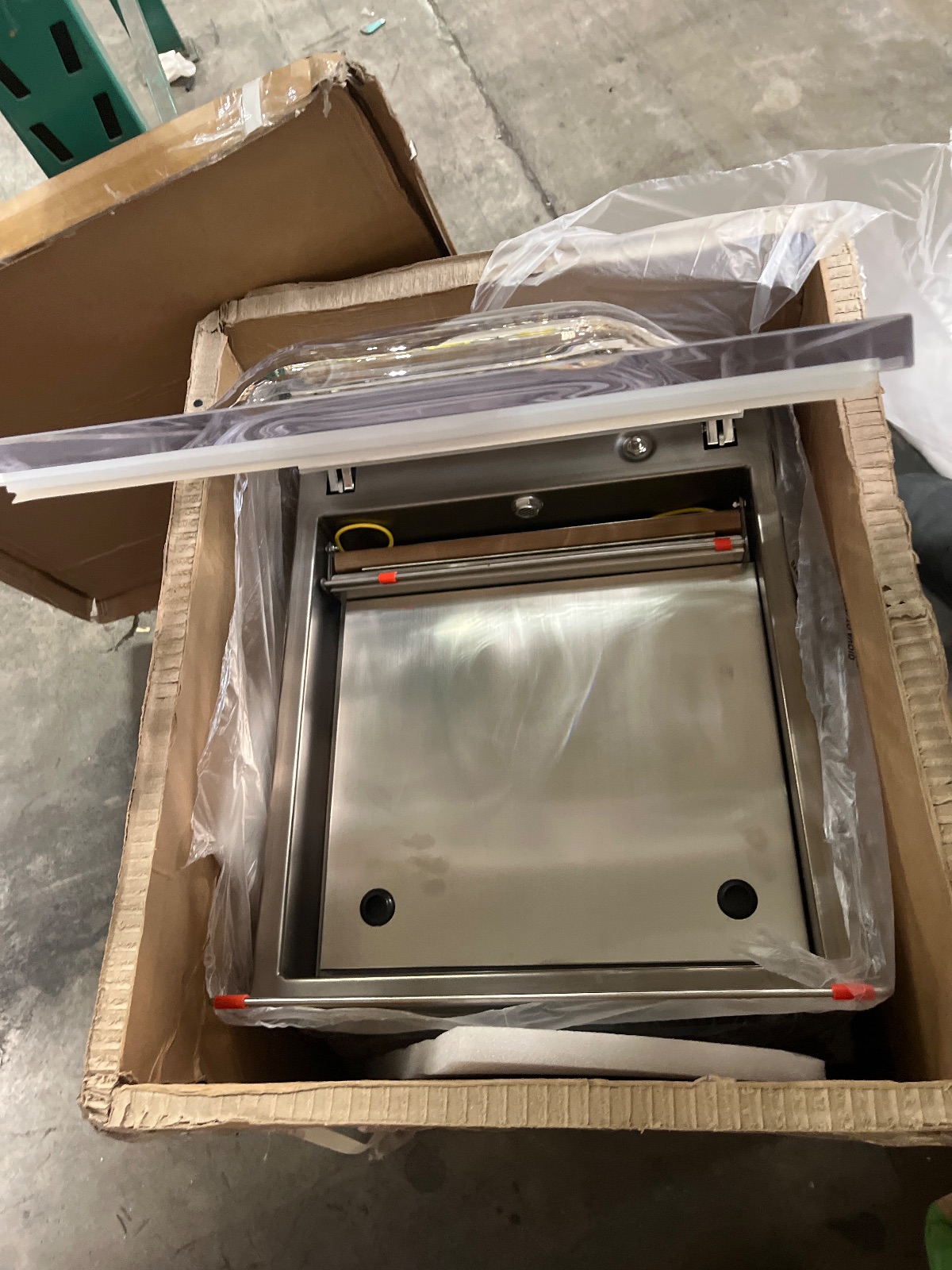 VEVOR DZ-260C Commercial Chamber Vacuum Sealer Tabletop Packaging Machine, Arlington TX liquidation listing — view 1