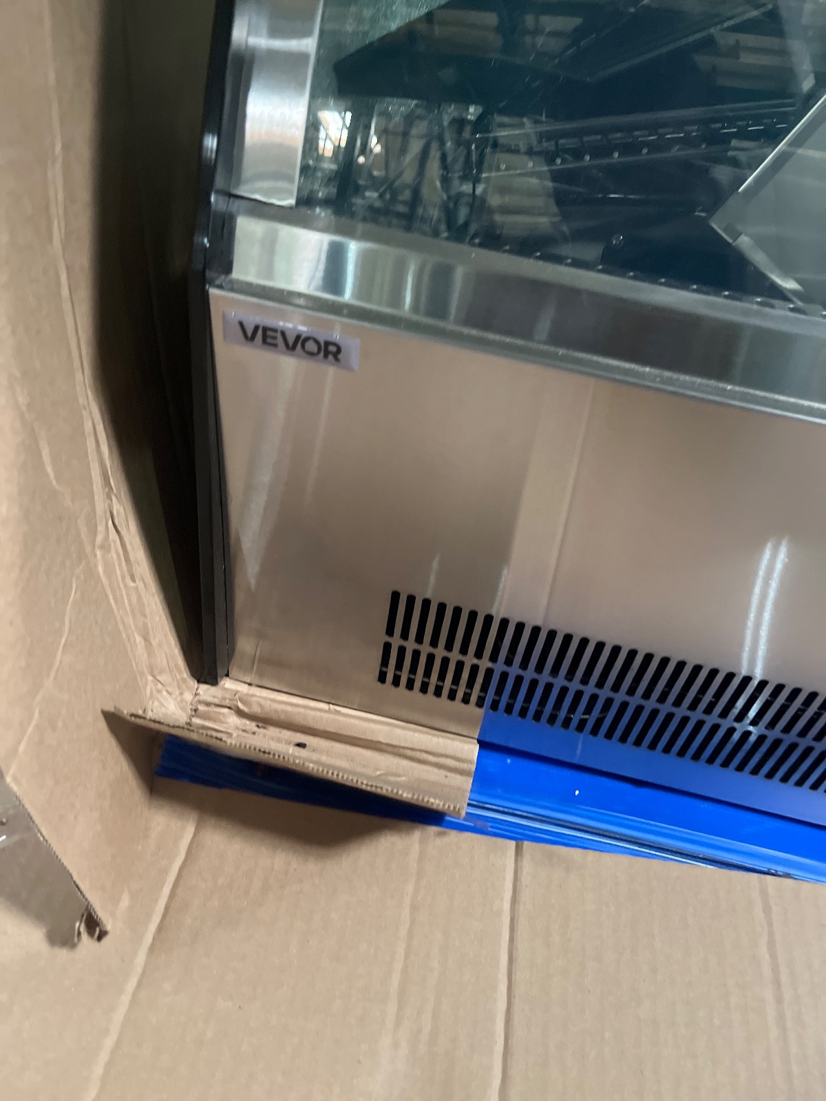 VEVOR 85L Countertop Refrigerated Display Case 3.0 Cu.Ft Commercial Bakery Showcase detail photo 3