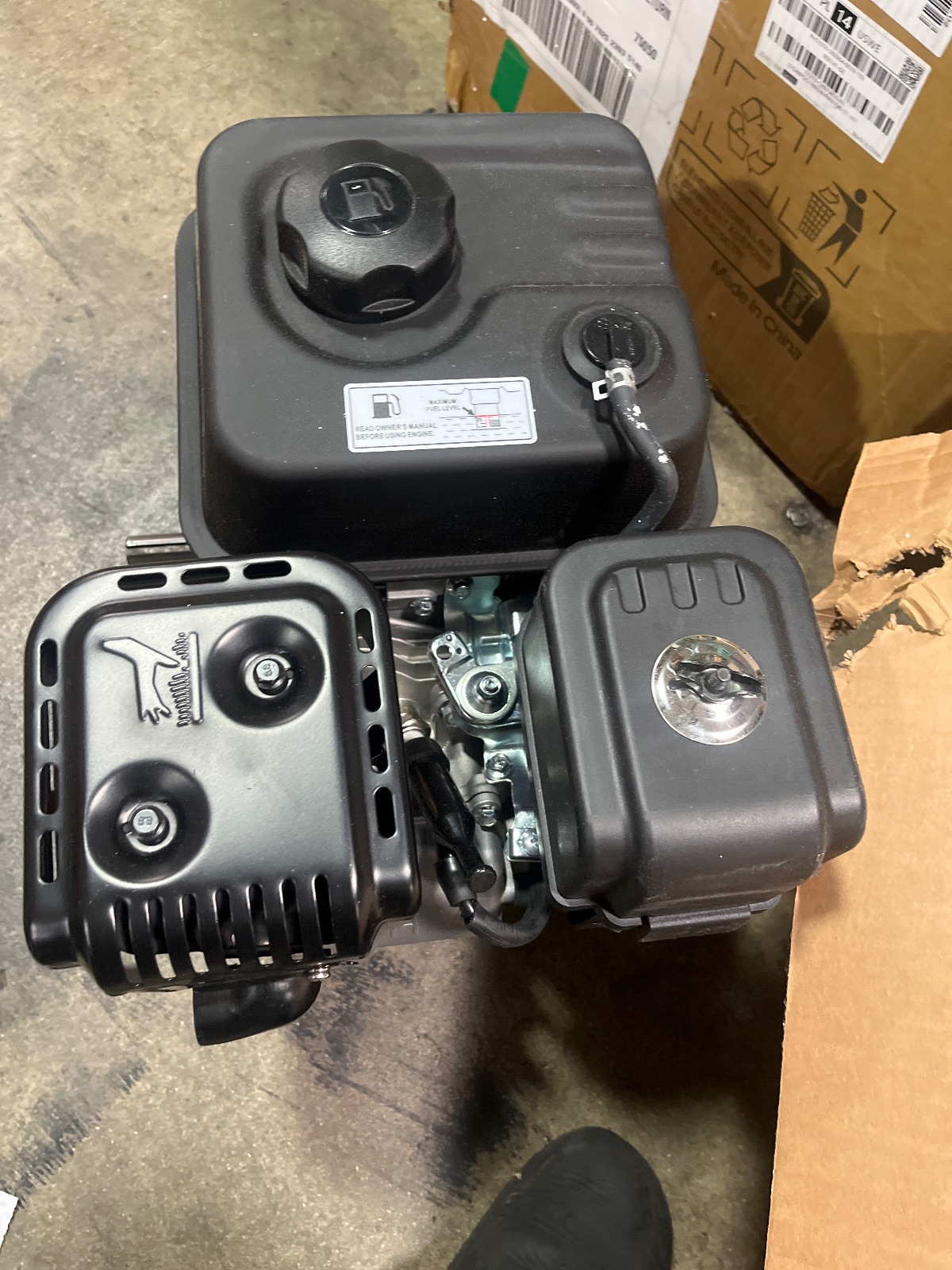 VEVOR 6.5 HP Gasoline Engine 196cc 4-Stroke OHV Utility Gas Engine detail photo 2