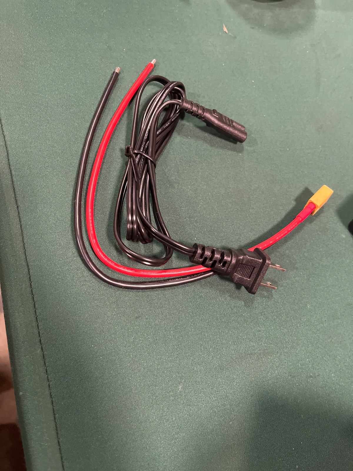 VEVOR Ebike Battery 52V 20Ah 1040Wh Lithium-ion Battery Pack TL-EB-H52C detail photo 2