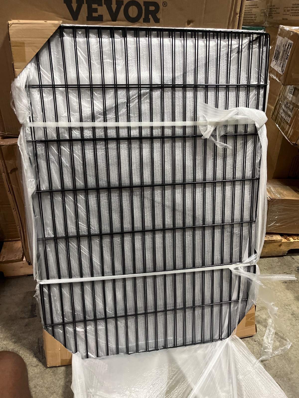 VEVOR Chicken Tunnel Model TT-MCT002 1050x750x70mm Wire Frame Panels, Arlington TX liquidation listing — view 1
