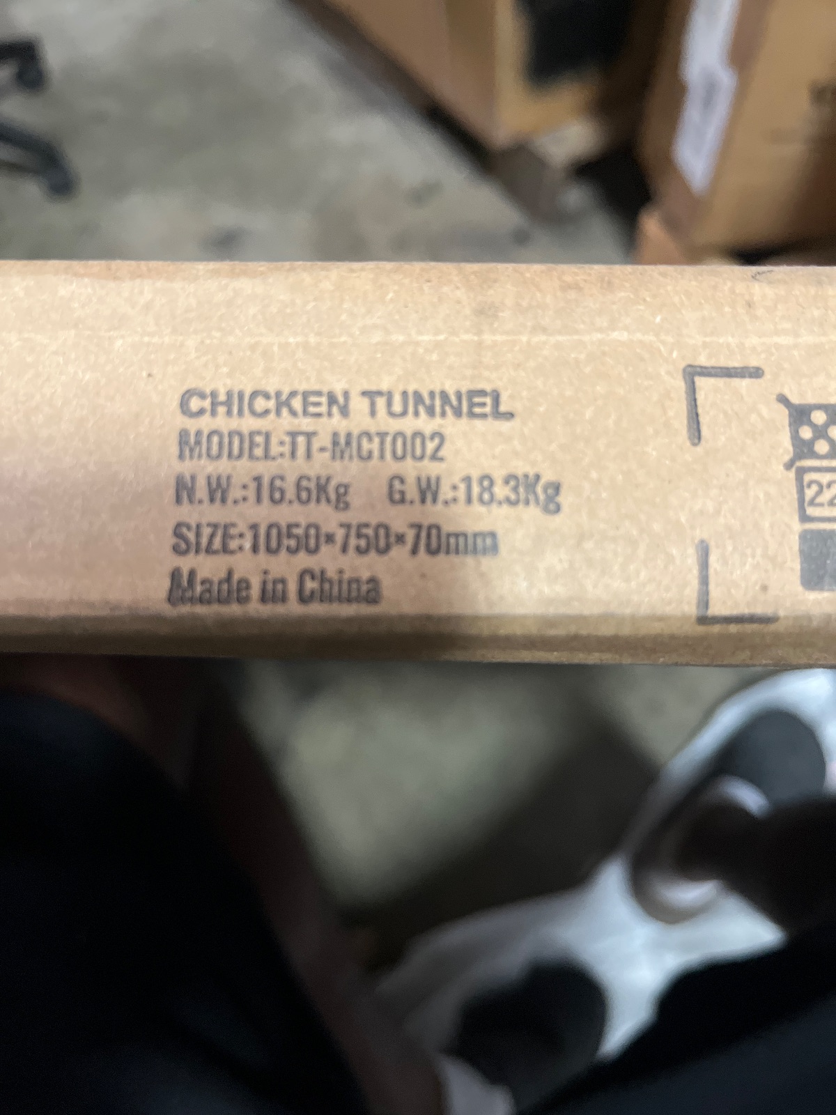 VEVOR Chicken Tunnel Model TT-MCT002 1050x750x70mm Wire Frame Panels detail photo 3