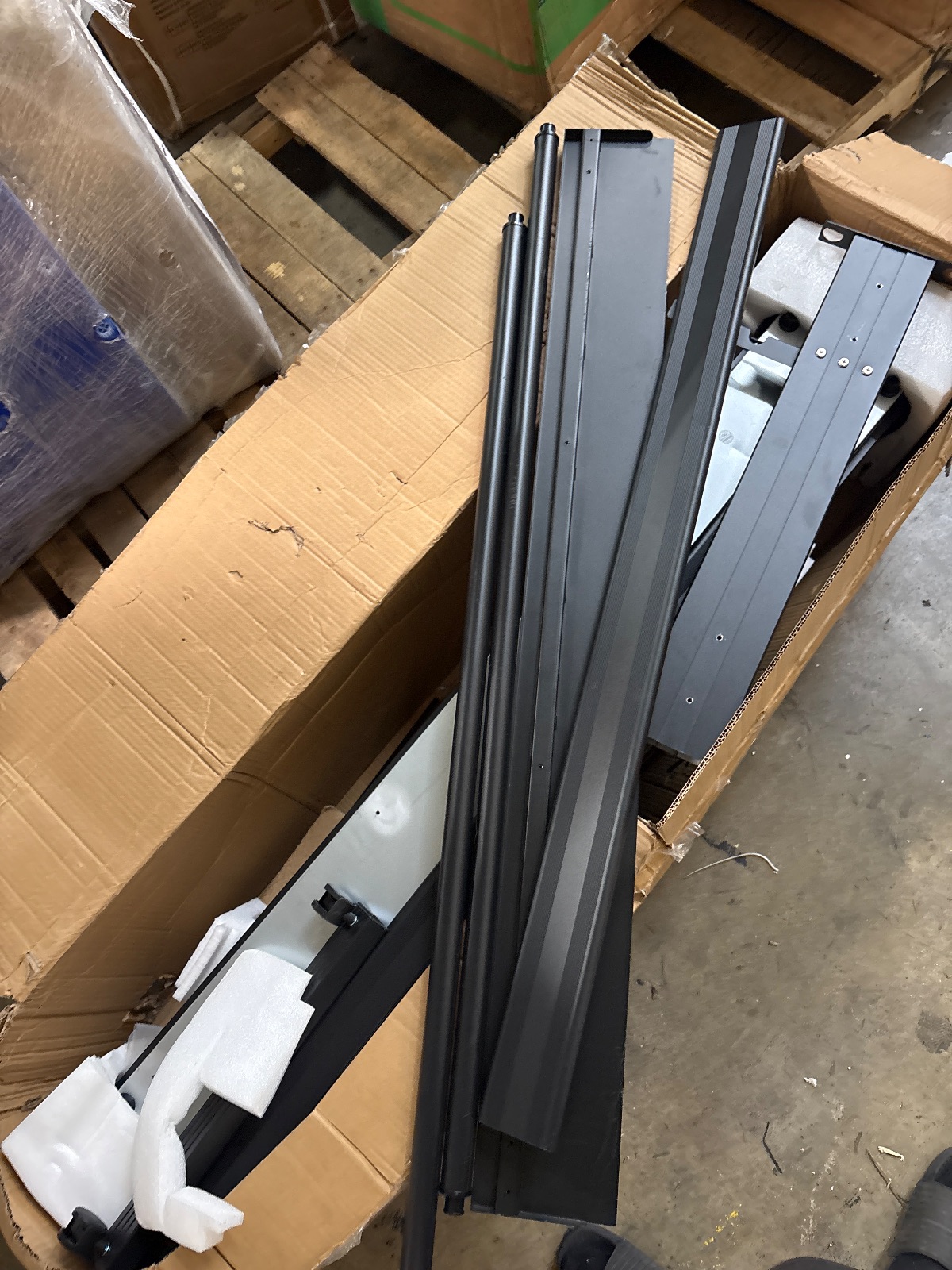 VEVOR 34 Inch Vinyl Cutter Machine with Floor Stand and Signmaster Software detail photo 2