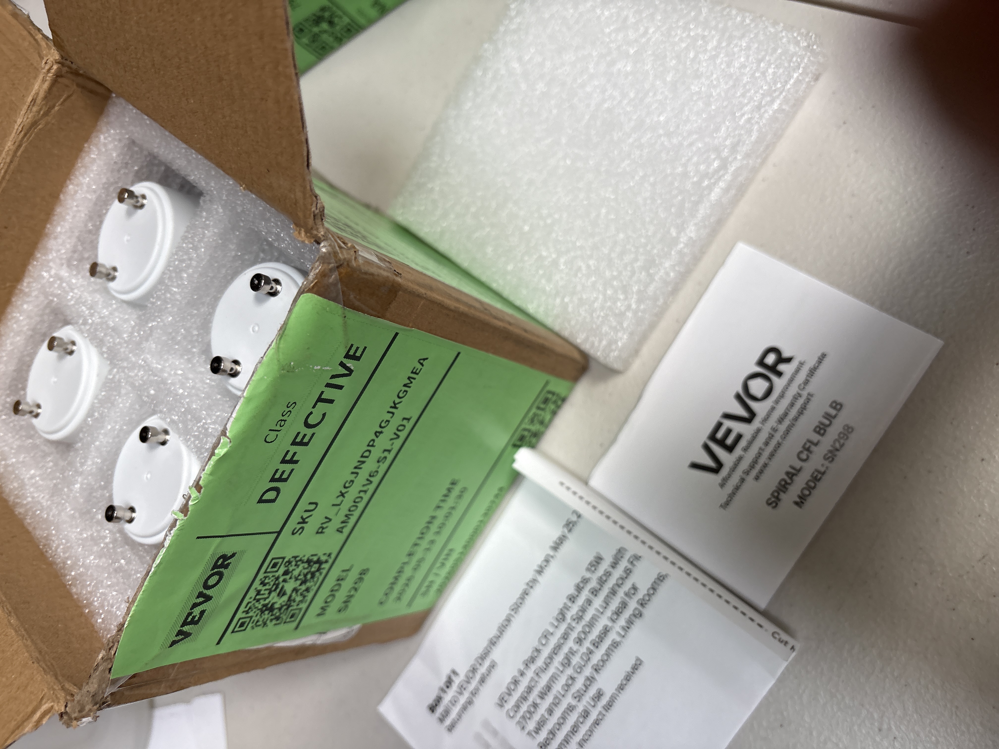 VEVOR GU24 13W CFL Spiral Light Bulbs 2700K Warm Light 4-Pack auction lot in Arlington TX