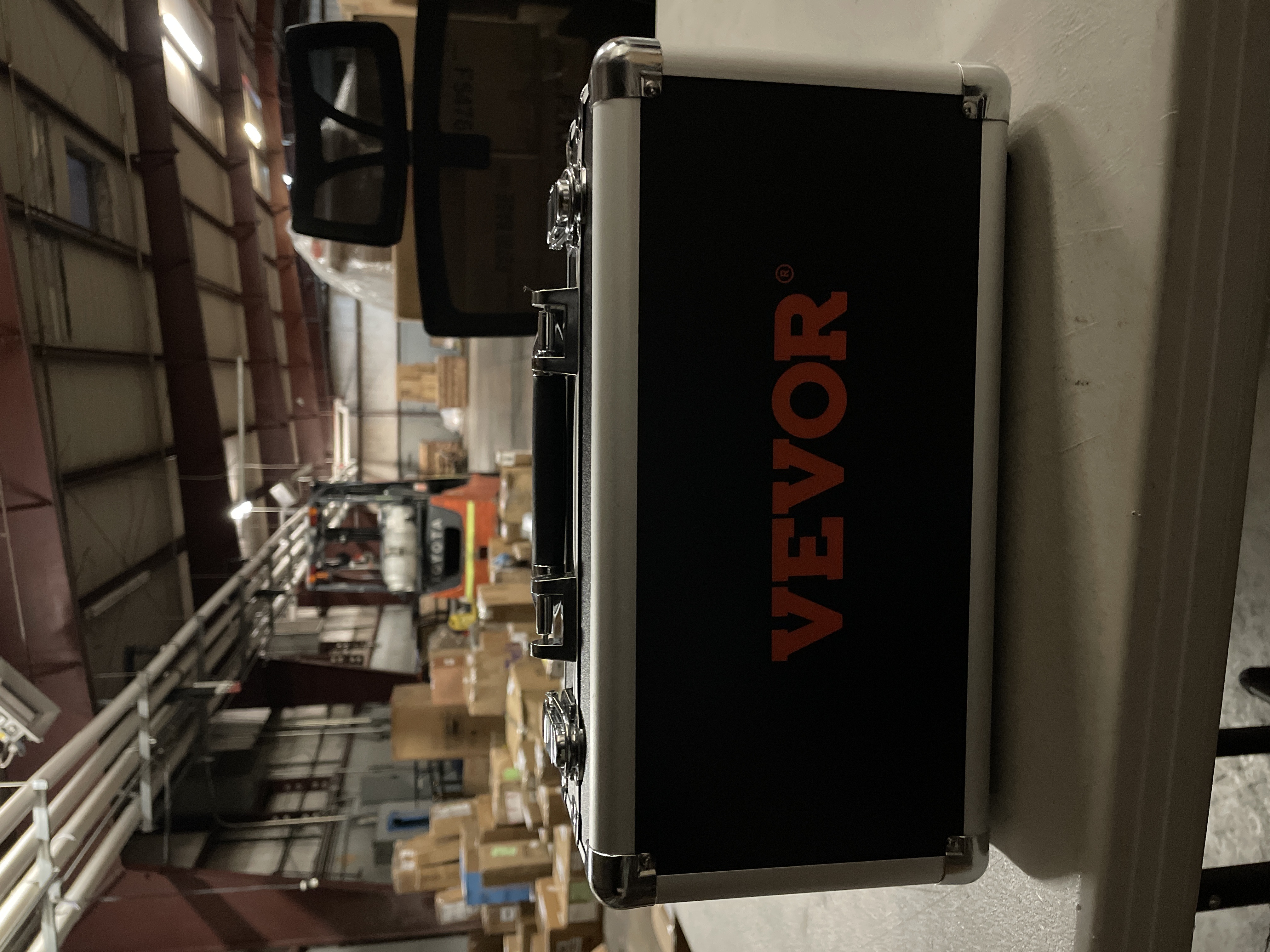 VEVOR Pipe Inspection System WP90FTR with 9-Inch Screen and Self-Leveling Camera detail photo 8