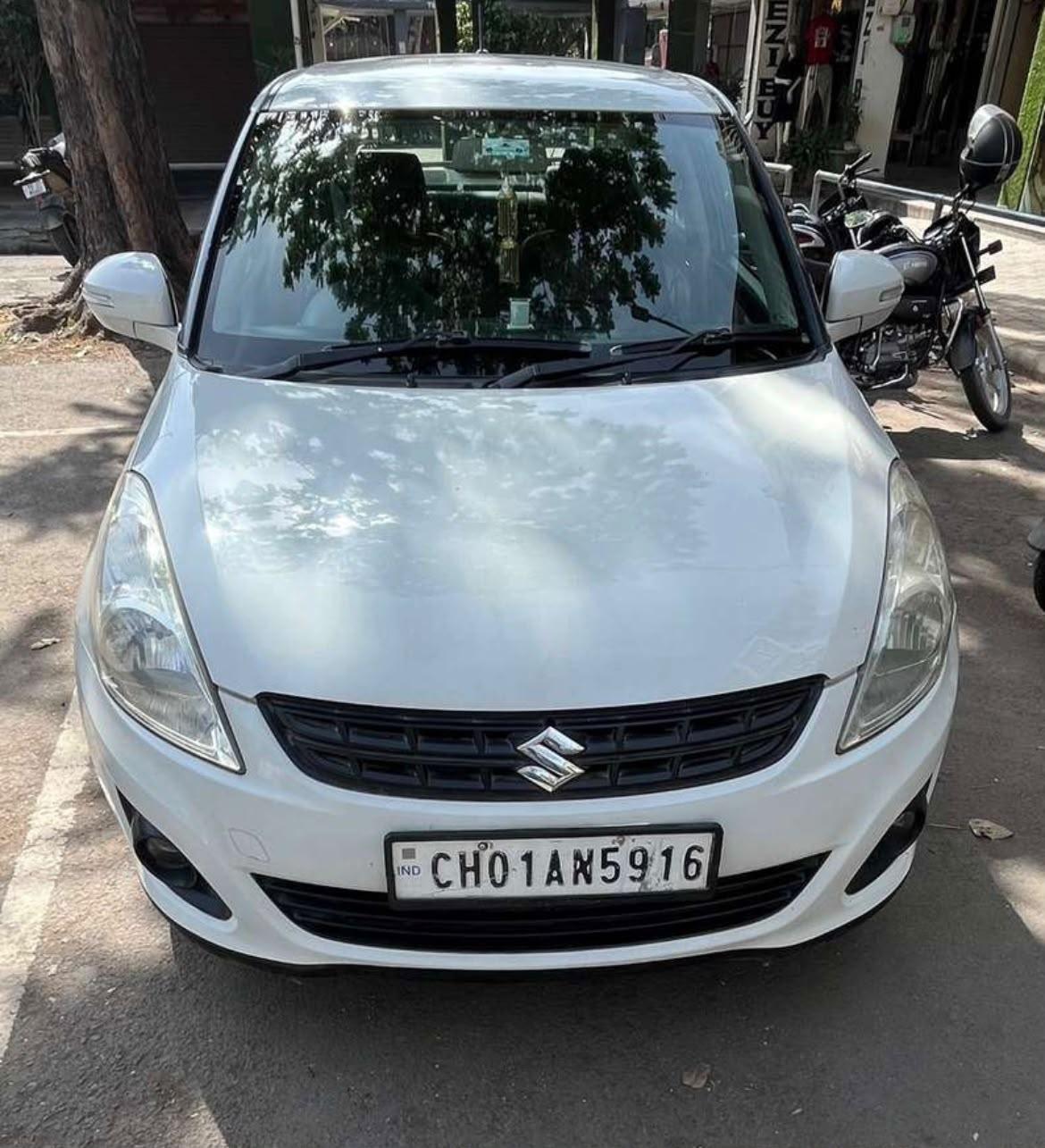 Swift dzire zxi — image 1