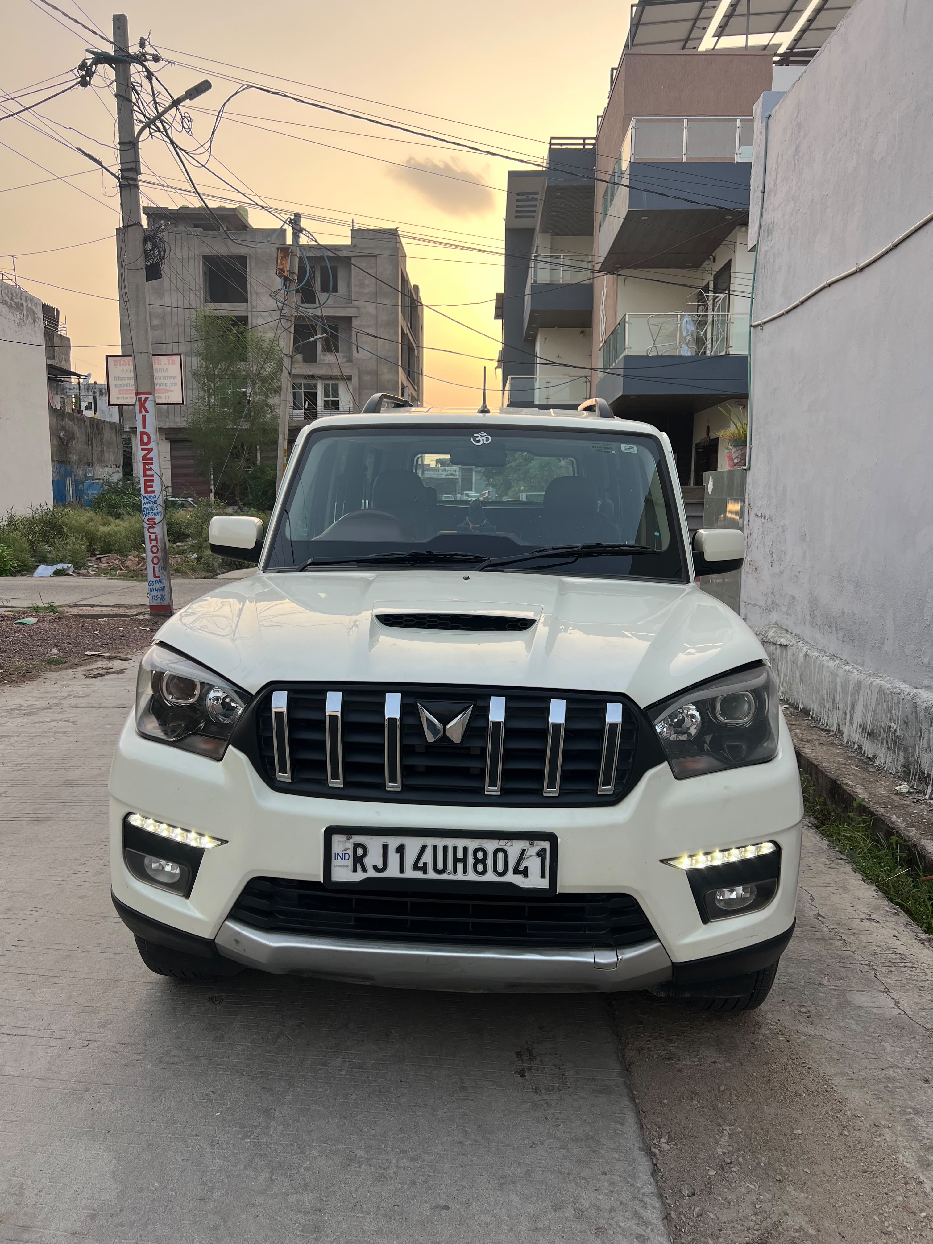 Mahendra  Scorpio S11 — photo 1