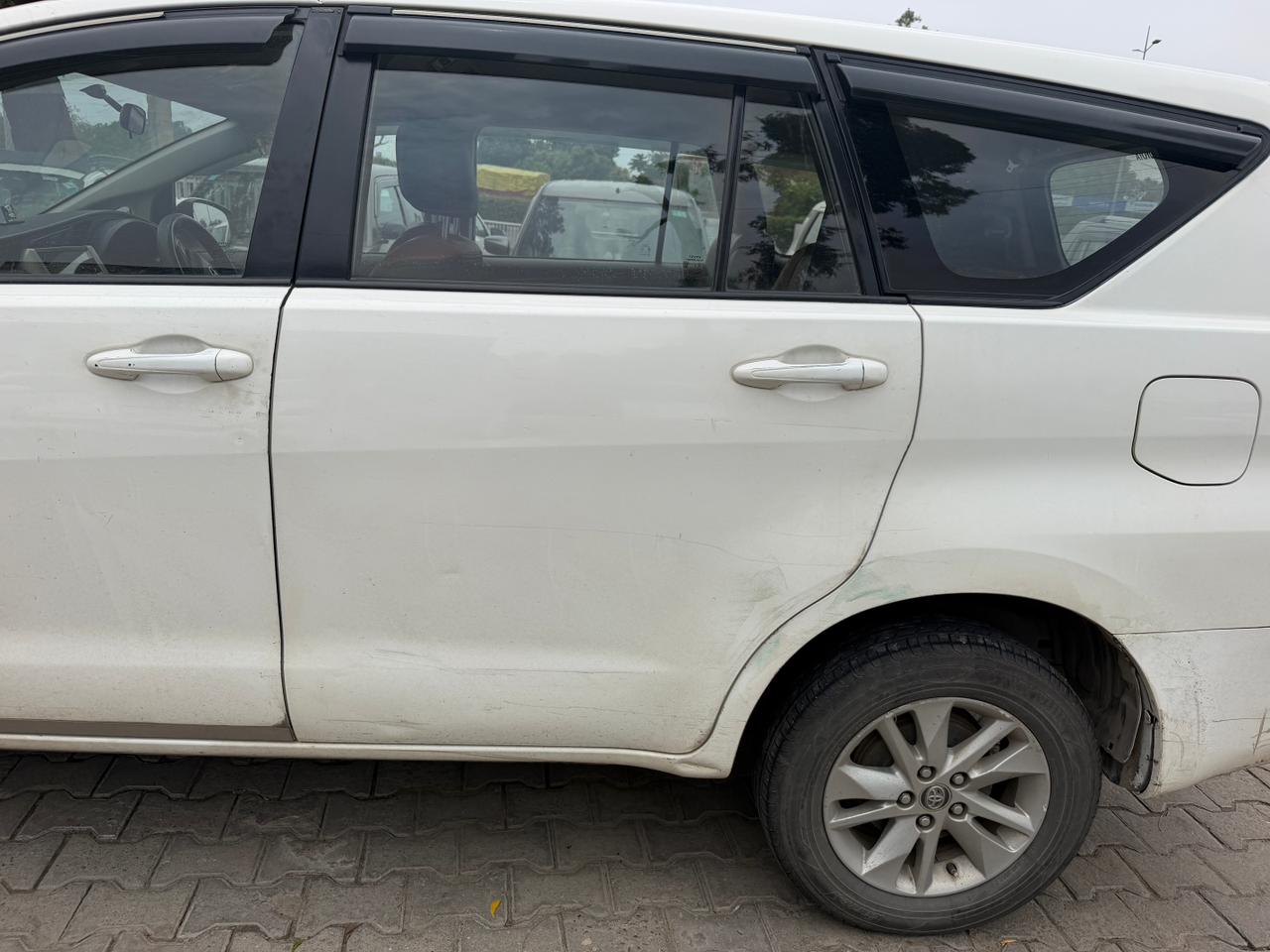 G4 2020 Toyota  — image 3