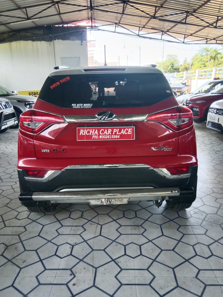 XUV300 — image 1