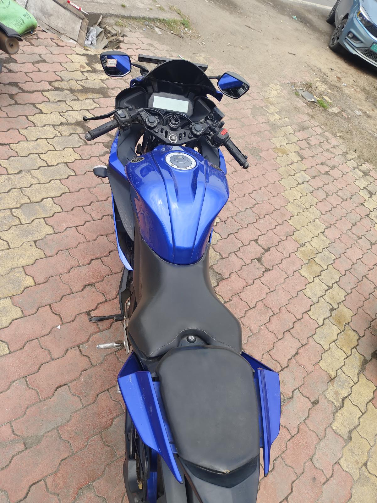 R15 V3 — image 1