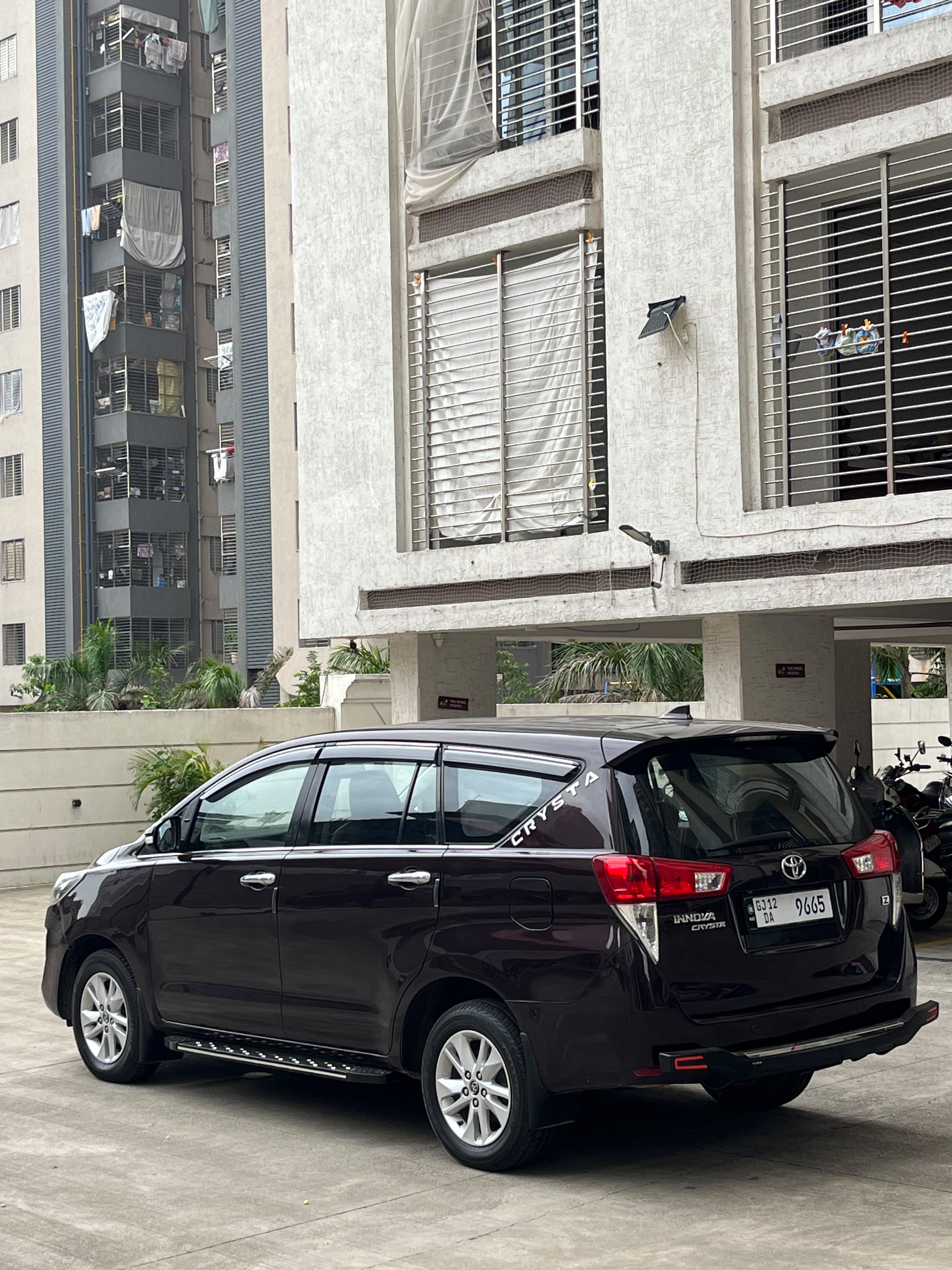 Toyota  Innova crstya  — photo 1