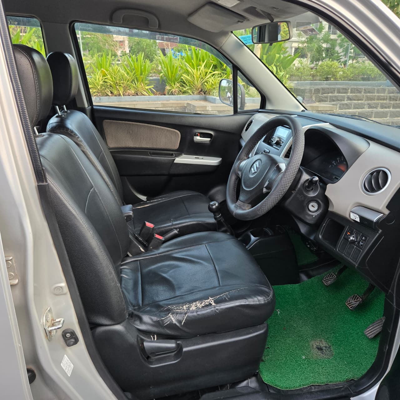 Wagonr LXI CNG — image 9
