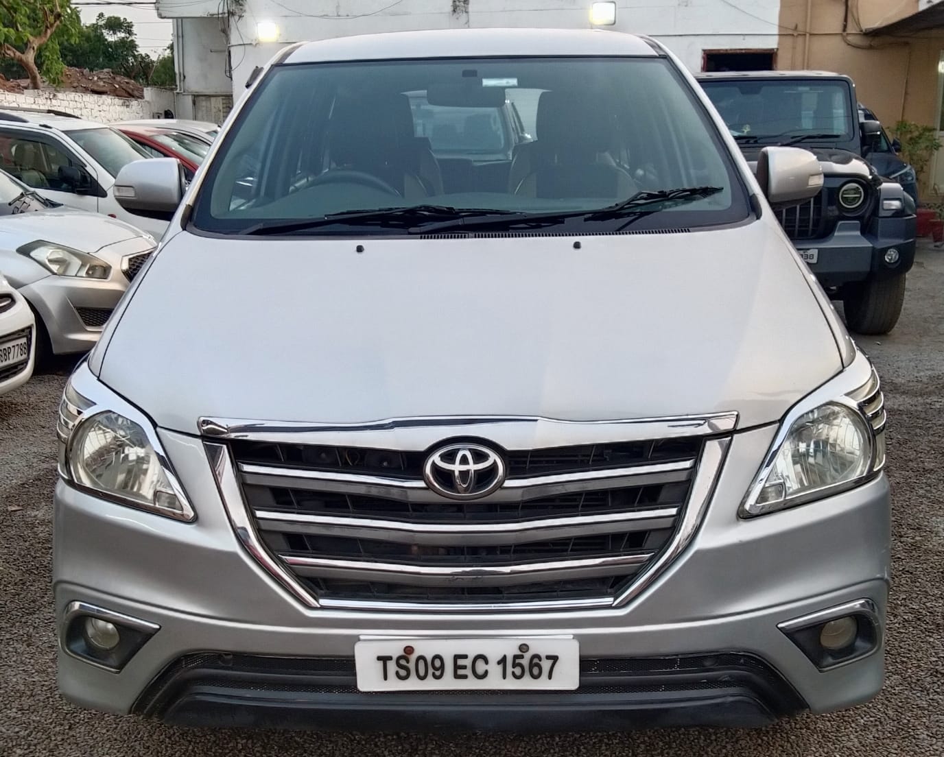 Toyota Innova 2.5 V Innova 2.5 V — photo 1