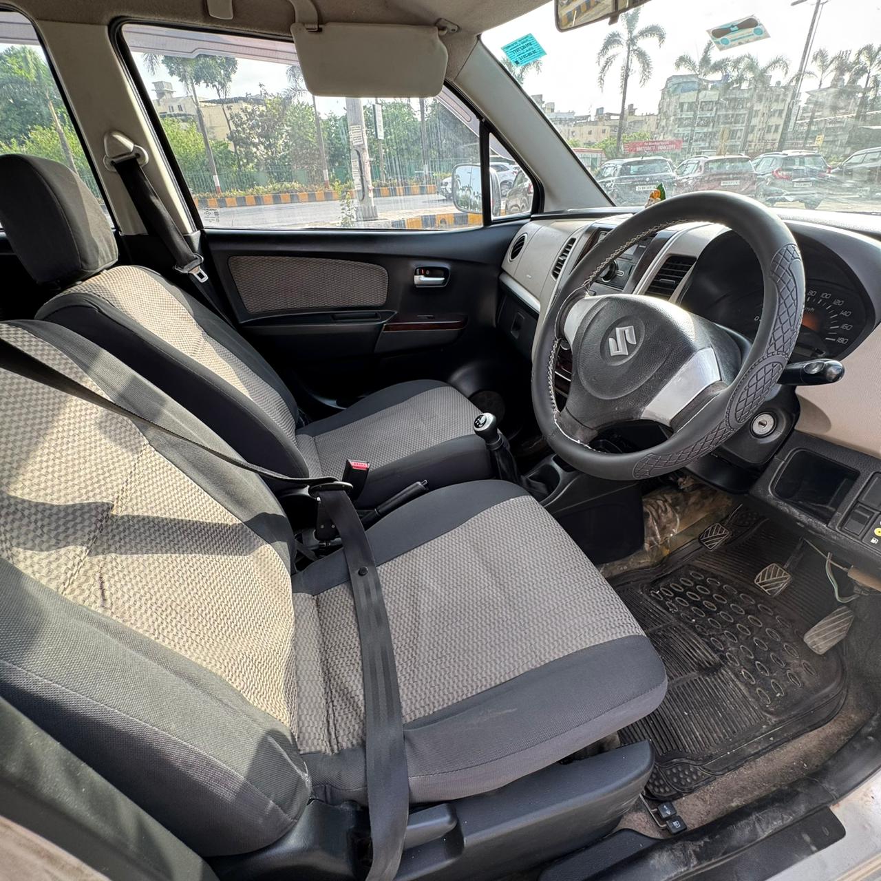 Maruti WagonR Cng 2014 2nd owner  — image 10