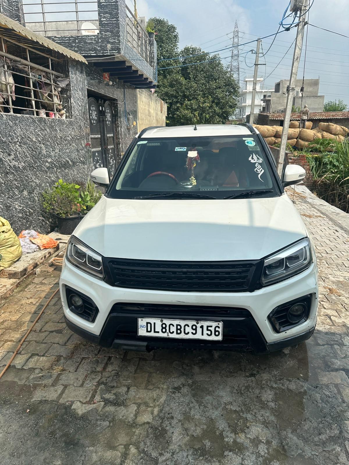 Breeza ZXI  — image 1