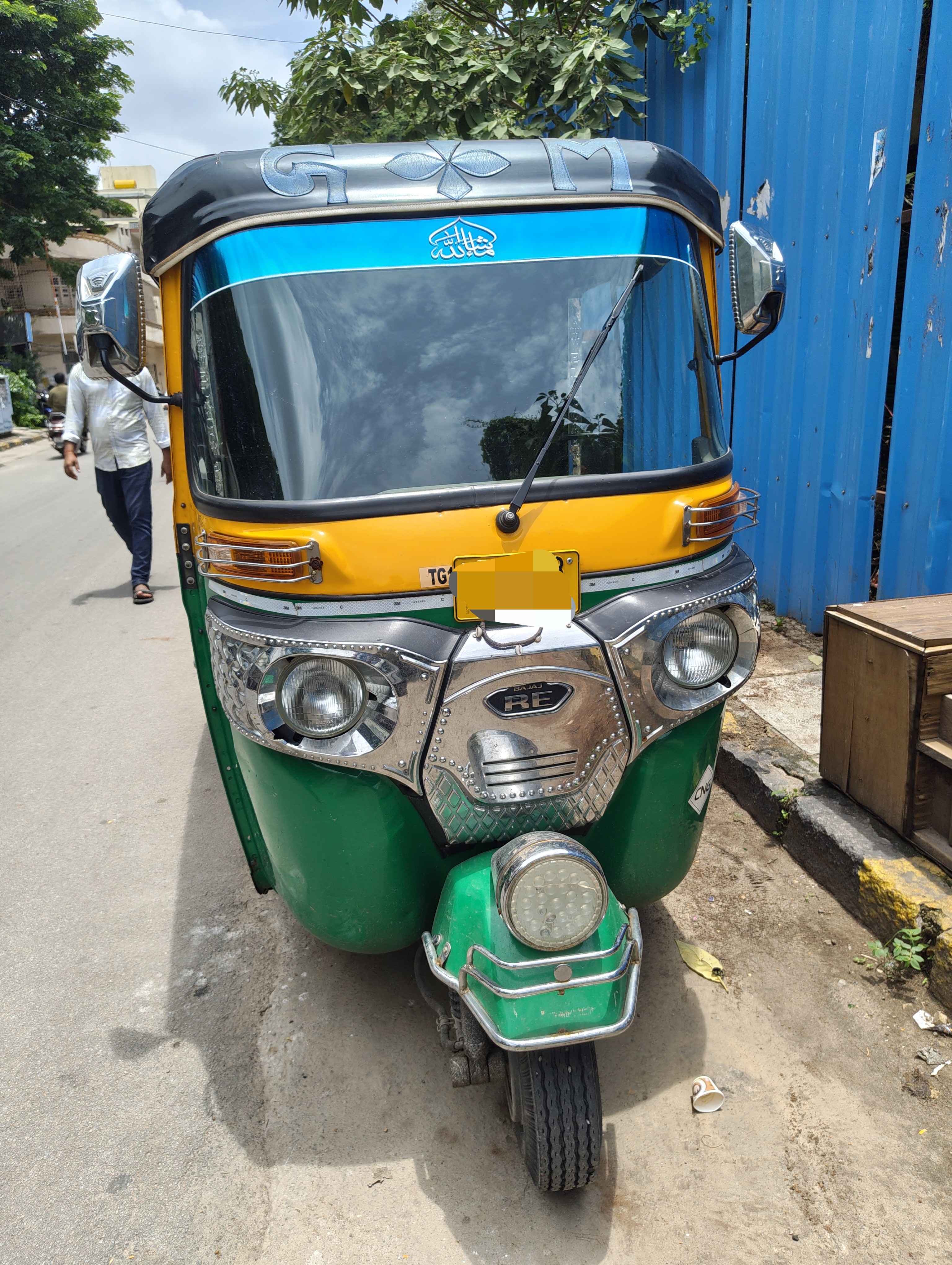 Bajaj Cng auto — photo 1