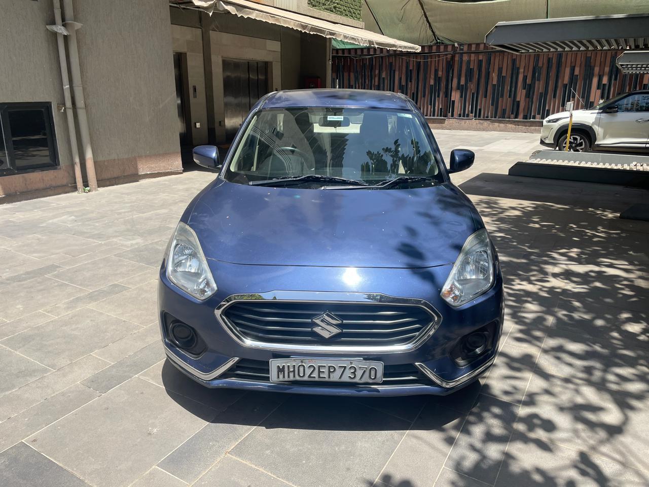 Maruti Suzuki 
Fuel - Petrol 
Year - 2017
Kms - 71179
Owner - single Dzire Vxi AMT  — photo 1