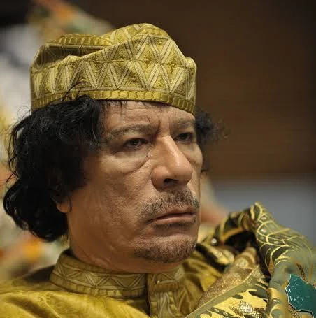 Muammer el-Kaddafi - معمر القذافي