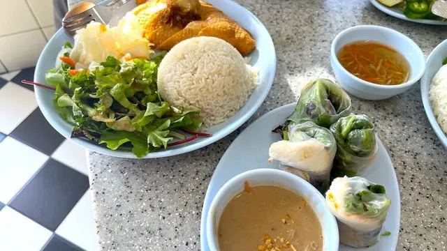 Thien Tam Vegetarian Restaurant — restaurant végétarien à Los Angeles